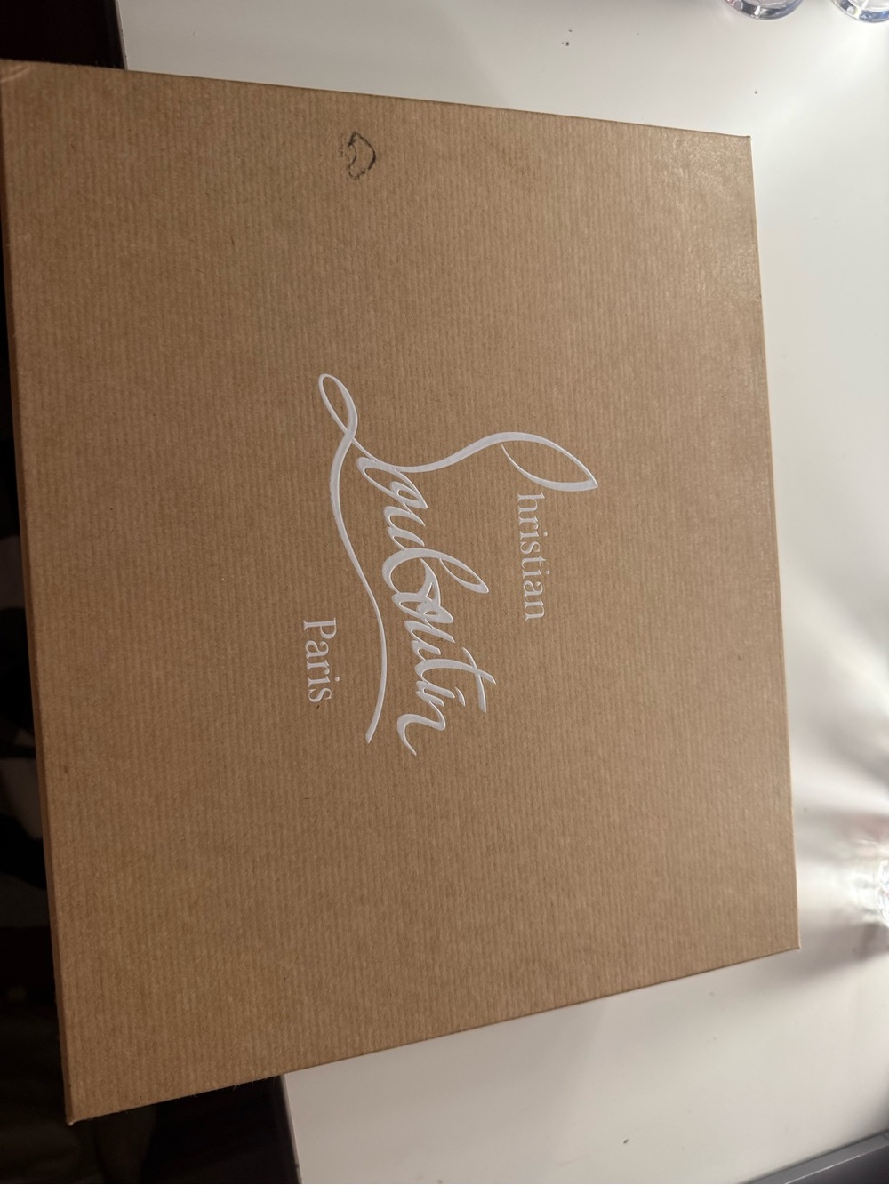 Christian Louboutin heels w box, receipt, & extra shoe caps